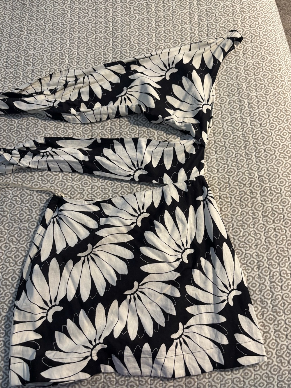 Farm Rio One Shoulder Mini Dress - Picture 6 of 7